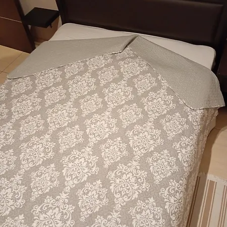 Lefkada Dioni 4 Bed 니드리